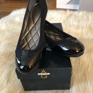 Andrew Geller black comfort shoe